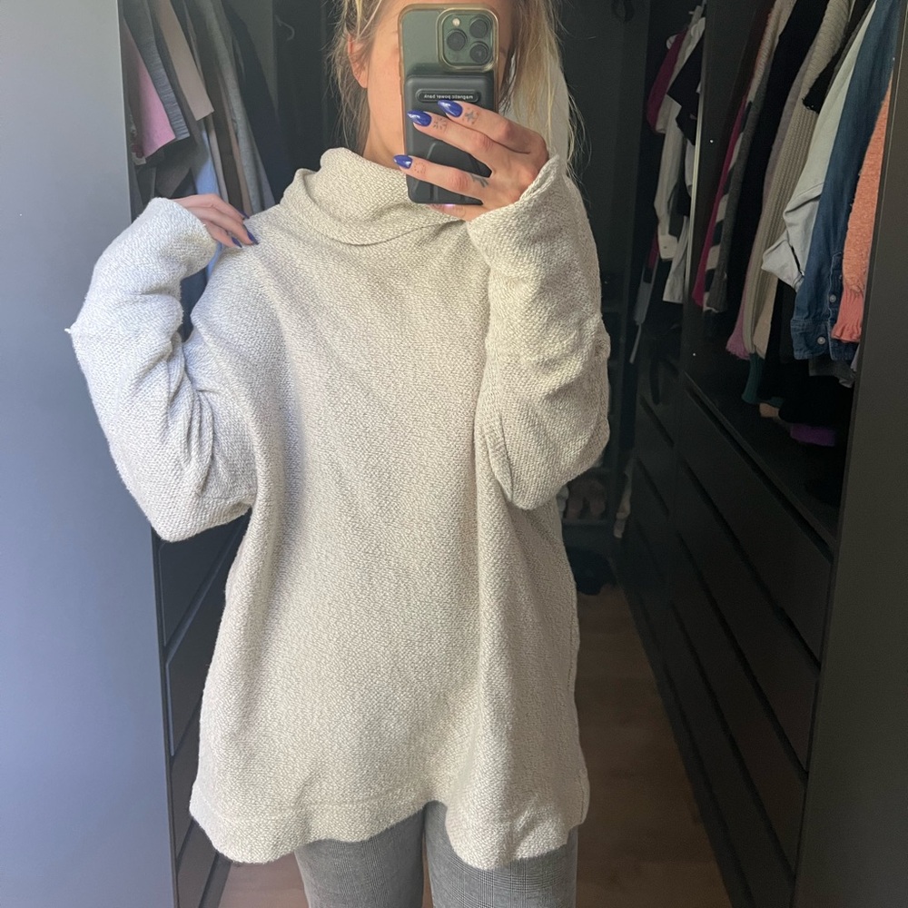 Ava & Viv Cream Knit Sweater - Picture 2 of 8